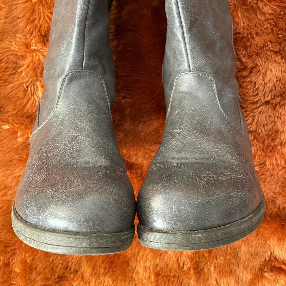 Journeen Collection Renaissance Revival Gray Knee High Leather Rider Boots